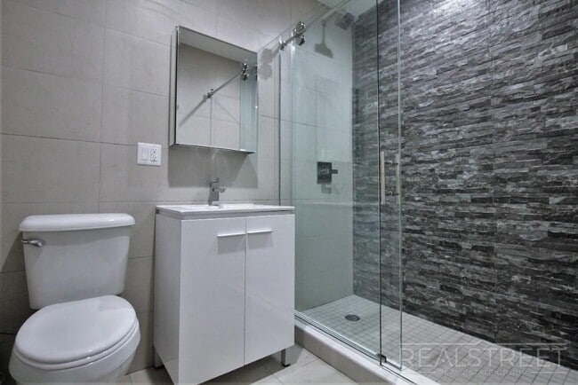 277 Linden St in Brooklyn, NY - Building Photo - Floor Plan