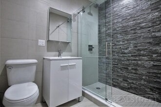 277 Linden St in Brooklyn, NY - Building Photo - Floor Plan