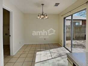 8043 Cantura Mls in Converse, TX - Building Photo - Building Photo