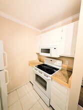 2738 Oak Rd, Unit 168 in Walnut Creek, CA - Building Photo - Building Photo