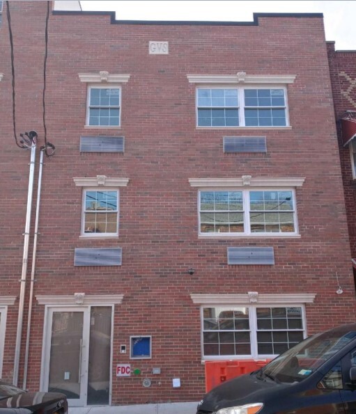 5610 Van Cleef St in Corona, NY - Building Photo