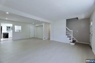 19 15th St in Fair Lawn, NJ - Building Photo - Building Photo
