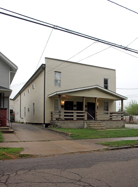 18 E Emerling Ave in Akron, OH - Building Photo