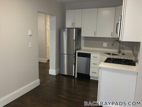 52 Clearway St in Boston, MA - Building Photo - Building Photo