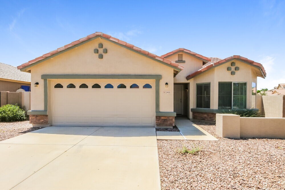 23410 S 221st St in Queen Creek, AZ - Building Photo