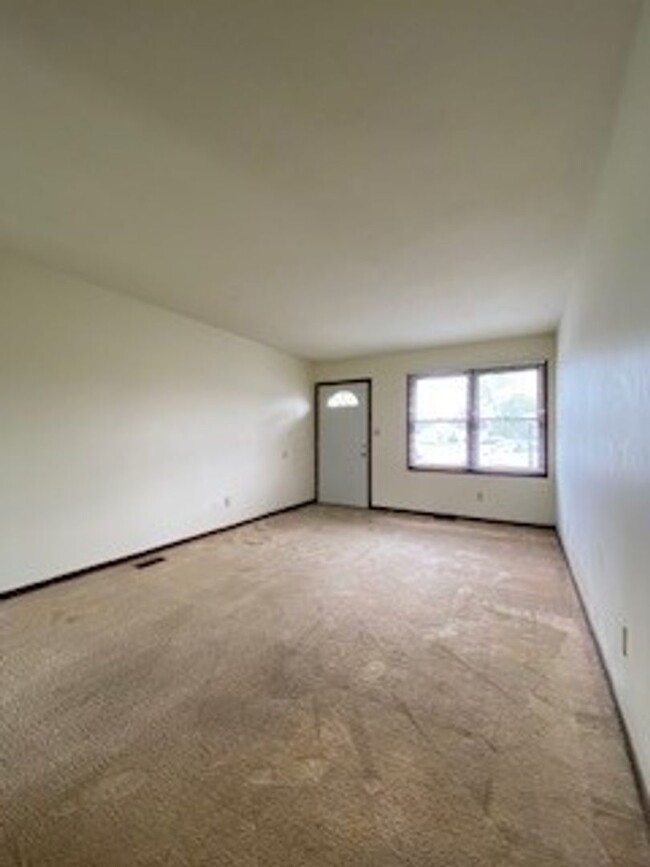 1308 Co Rd 6 in Elkhart, IN - Building Photo - Building Photo