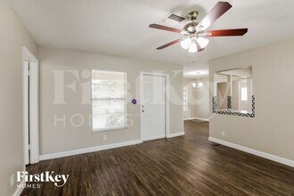 9371 NW 35th Manor in Sunrise, FL - Building Photo - Building Photo