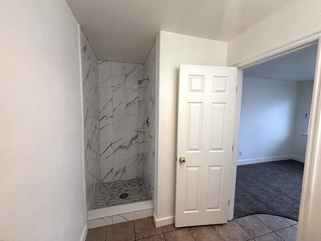 1675 S State St in Orem, UT - Building Photo - Building Photo