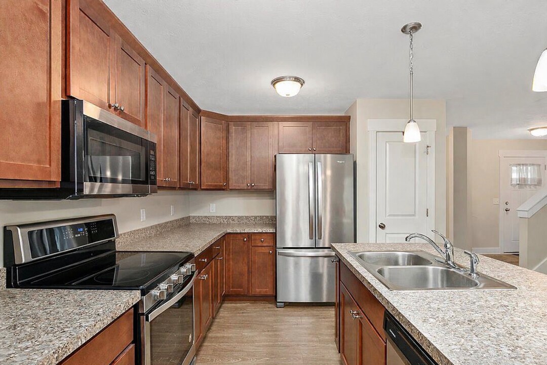 3725 Merriville Ct in Caledonia, MI - Building Photo