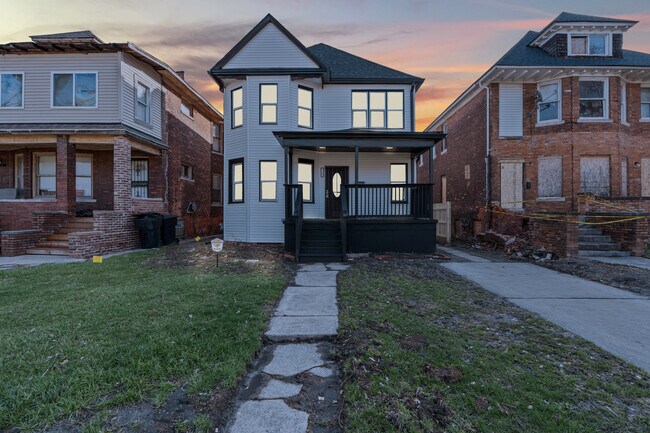 property at 1502 Harding St