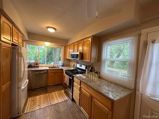 22734 Chestnut Tree in Novi, MI - Building Photo - Building Photo