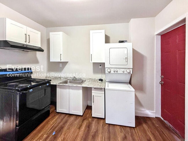 property at 207 9th Ave W