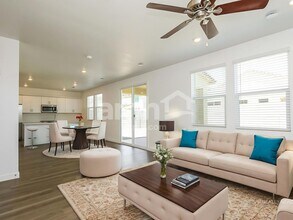 20177 W Thomas Rd in Buckeye, AZ - Foto de edificio - Building Photo