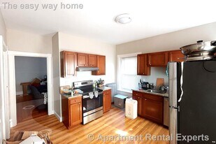 900 Massachusetts Ave in Cambridge, MA - Building Photo