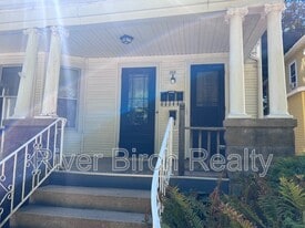 853 S Douglas Ave in Springfield, IL - Building Photo