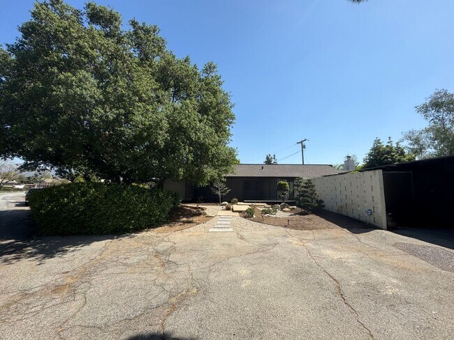 property at 20880 E Mesarica Rd