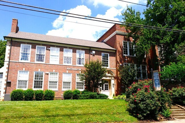 140 E Glenwood Ave, Unit 208 in Knoxville, TN - Foto de edificio - Building Photo