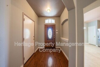 1435 Bluff Forest in San Antonio, TX - Building Photo - Building Photo