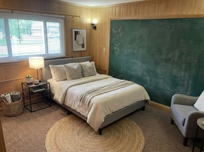 1420 W University Ave in Muncie, IN - Foto de edificio - Building Photo