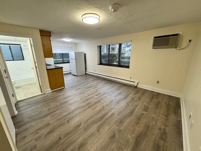 16 Chester St, Unit 2