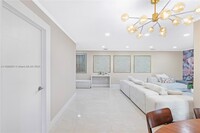 3571 Magellan Cir in Aventura, FL - Building Photo - Building Photo