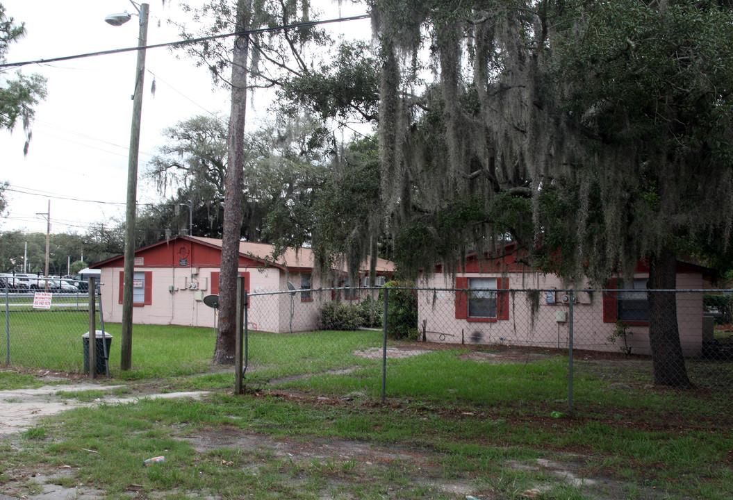 2225 E 133rd Ave in Tampa, FL - Building Photo