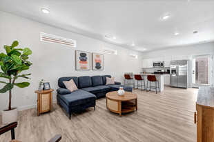 851 Tennessee Ave in Bentonville, AR - Building Photo