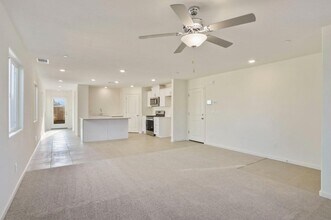 3120 Kuppens Way in Modesto, CA - Building Photo - Building Photo