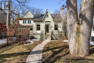 202 Silver Birch Ave in Toronto, ON - Building Photo