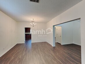 13728 Devan Lee Dr N in Jacksonville, FL - Building Photo - Building Photo