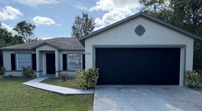 2725 Windsor Heights St in Deltona, FL - Building Photo