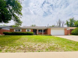 2117 65th St in Lubbock, TX - Building Photo