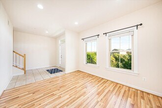 9128 Kenway Ln in Frederick, MD - Building Photo - Building Photo