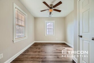 7404 Park Dr in Parkville, MD - Foto de edificio - Building Photo