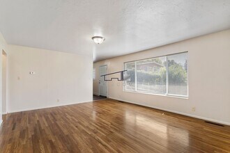 220 Tyler Ave in Ogden, UT - Building Photo - Building Photo