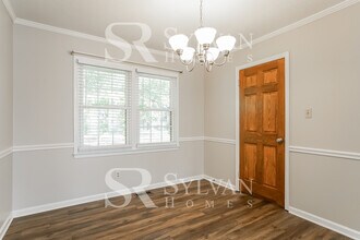 12 Lynn Rd in Raleigh, NC - Building Photo - Building Photo