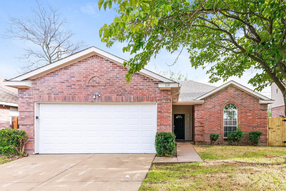 839 Rockett Ln in Cedar Hill, TX - Building Photo