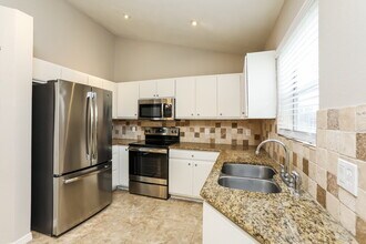354 Morning Creek Cir in Apopka, FL - Building Photo - Building Photo