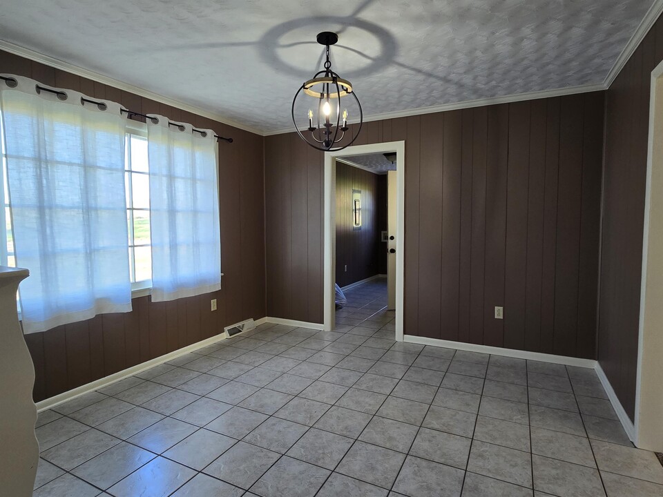 3302 Ashwood Rd in Mt Pleasant, TN - Building Photo