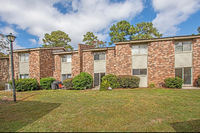 708 Andrea Ln in Hanahan, SC - Foto de edificio - Building Photo