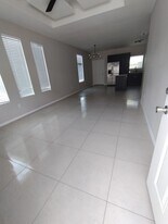 Shary Manor in Mission, TX - Building Photo