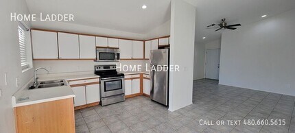 8339 W Elm St in Phoenix, AZ - Building Photo - Building Photo