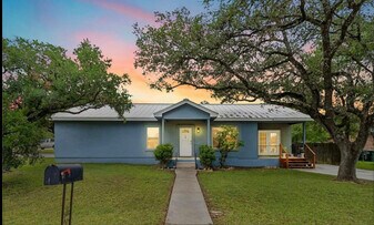 622 Dartmouth Ave in San Marcos, TX - Building Photo
