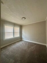 5810 Park Ave in Kansas City, MO - Building Photo - Building Photo