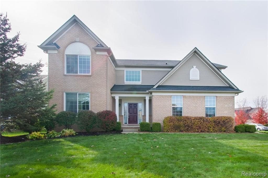 7354 Madeline Ct in Ypsilanti, MI - Building Photo