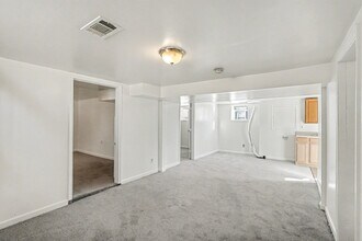 6120 Otis St in Landover, MD - Foto de edificio - Building Photo