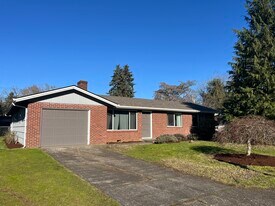 7108 Tennessee Ln in Vancouver, WA - Building Photo