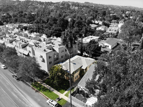 4245 Laurel Canyon Blvd in Studio City, CA - Building Photo - Building Photo