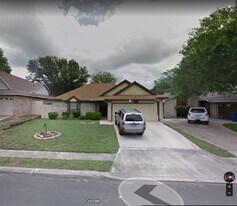 6324 Shady Green in San Antonio, TX - Building Photo