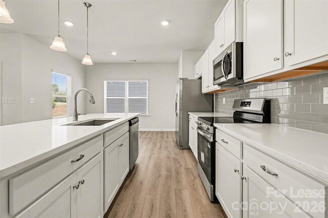 1715 Troon Dr in Salisbury, NC - Foto de edificio - Building Photo